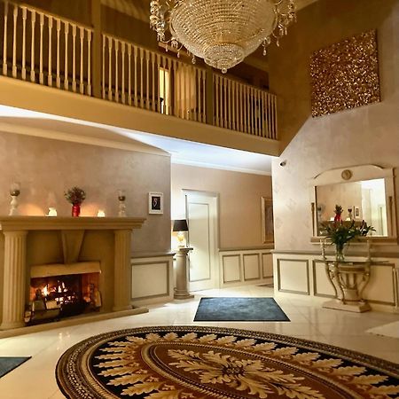 Finn Village - Loch Lomond Villa B&B - Black Room With Jacuzzi-Style Bath Glasgow Esterno foto